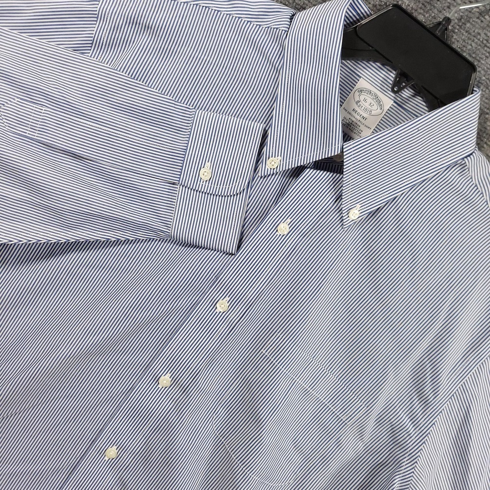 Brooks Brothers Dress Shirt Mens 16 32/33 Blue Stripe Regent Non Iron Supima